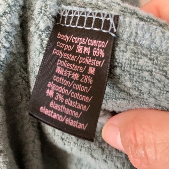 Victoria’s Secret Stretch Fleece Pullover Hoodie - Picture 7 of 10